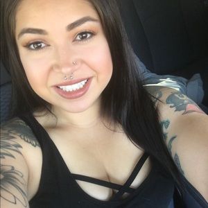 Meet your Posher, Andrea